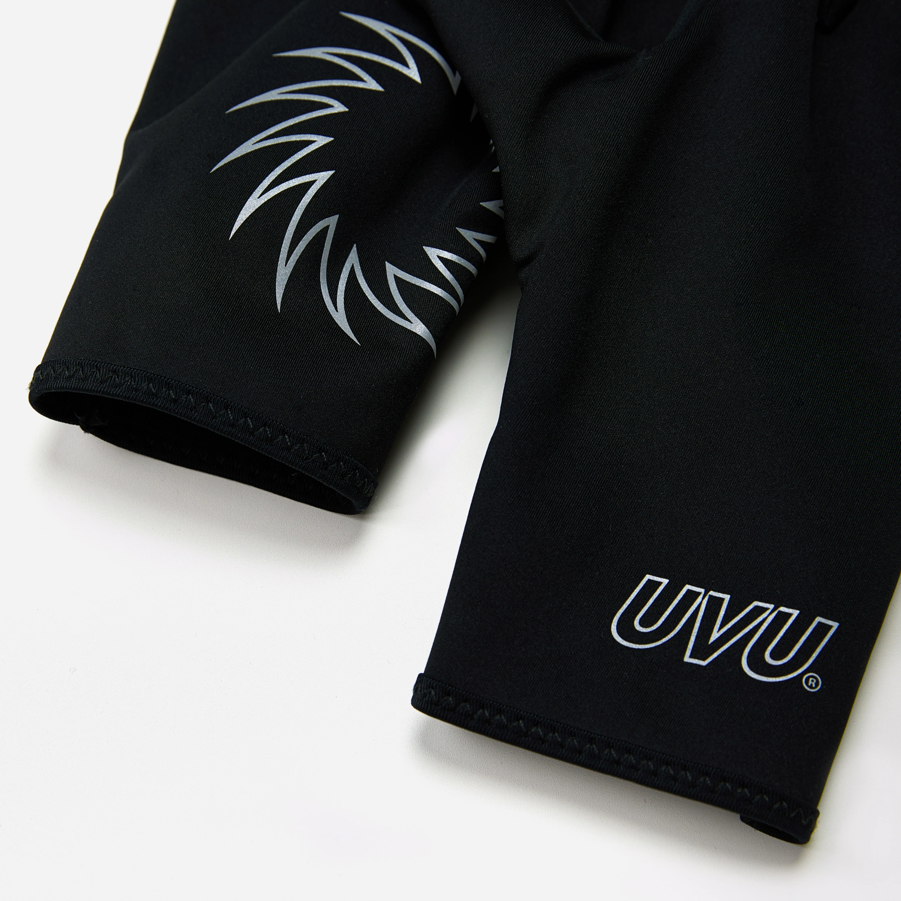 Перчатки UVU Black 5